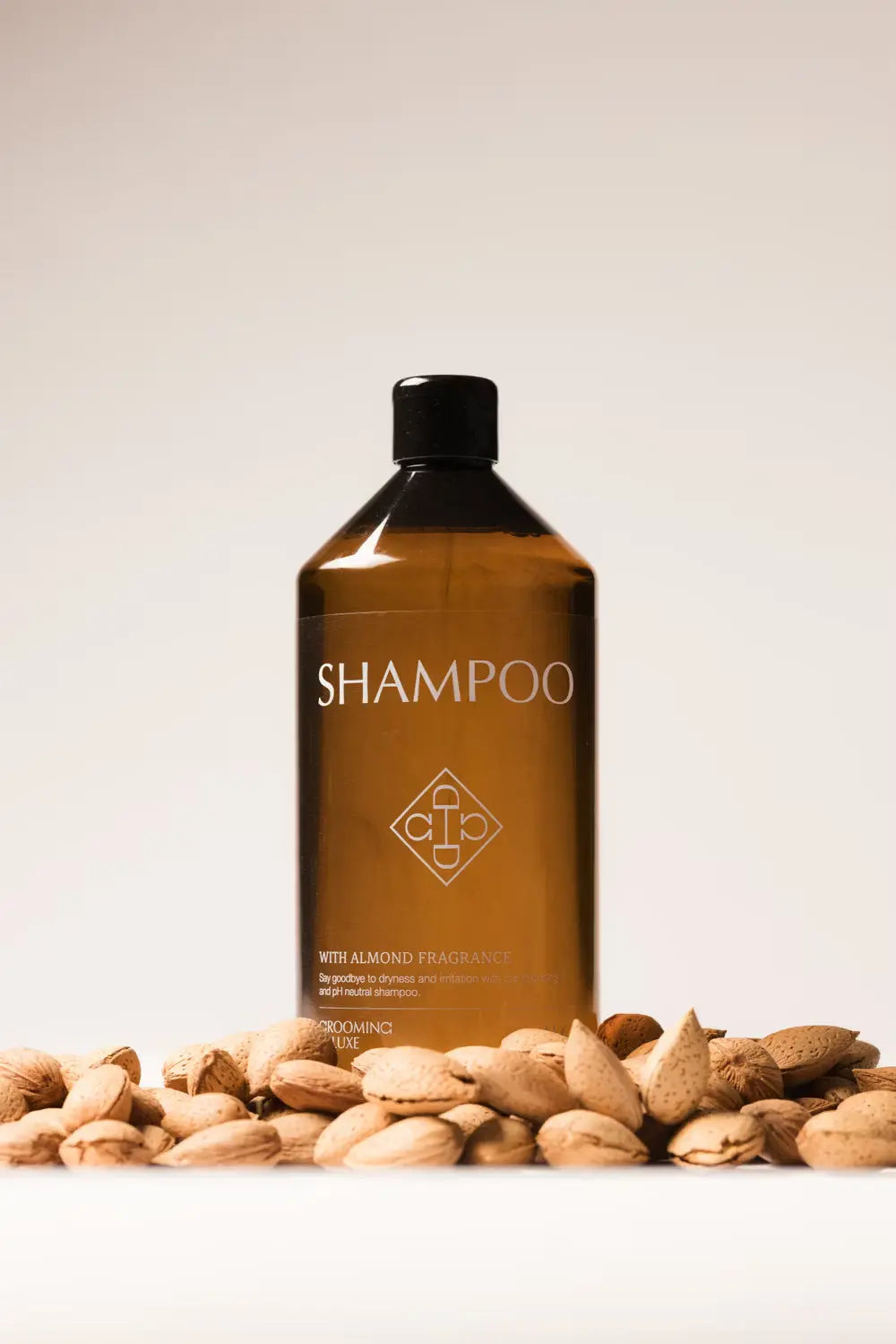 Šampón pre kone Almond 900 ml | Grooming Deluxe