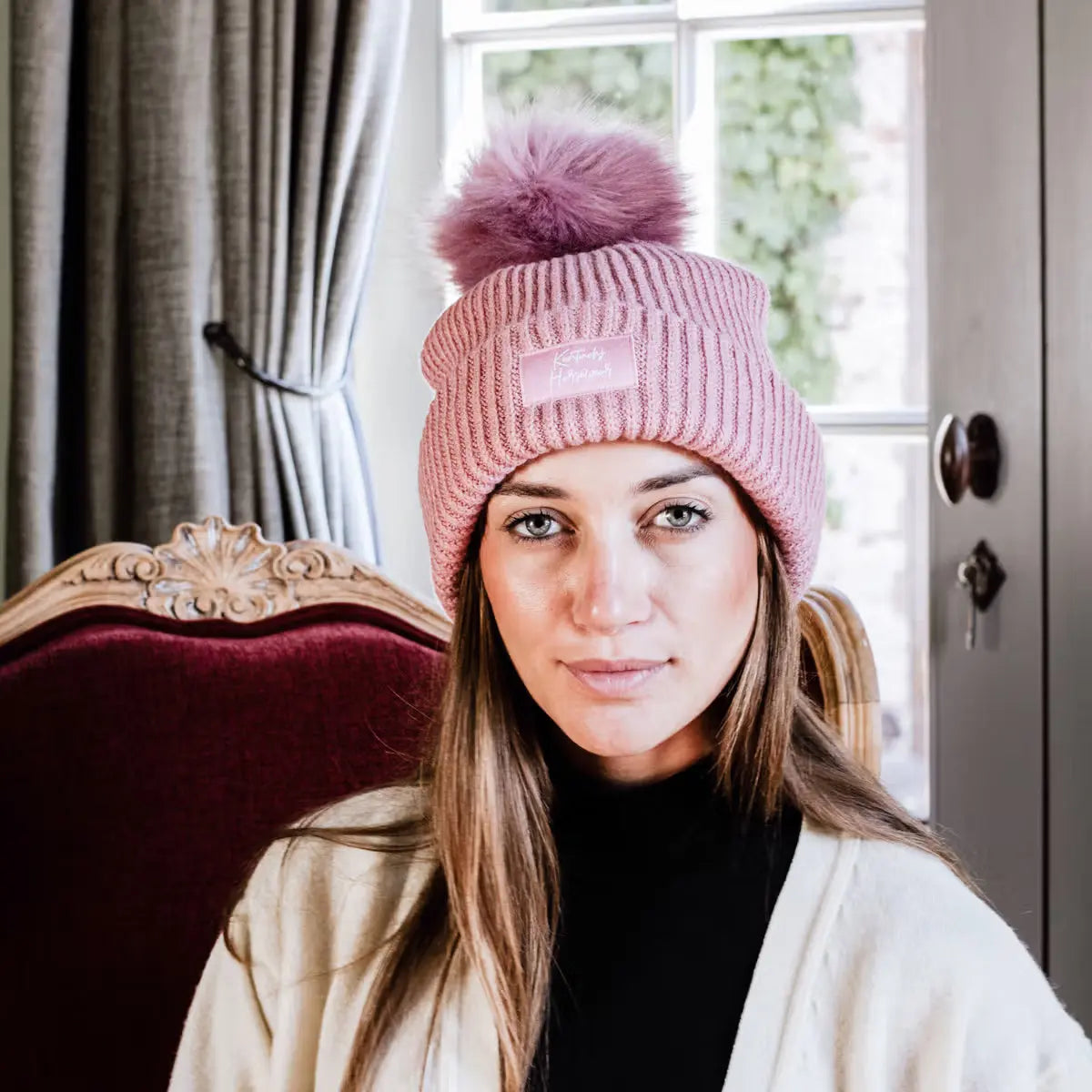 Beanie PomPom Kentucky Horsewear - Nellas Horsewear