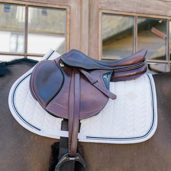 Jumping Saddle Pad Metal Chain Kentucky Horsewear - Nellas Horsewear